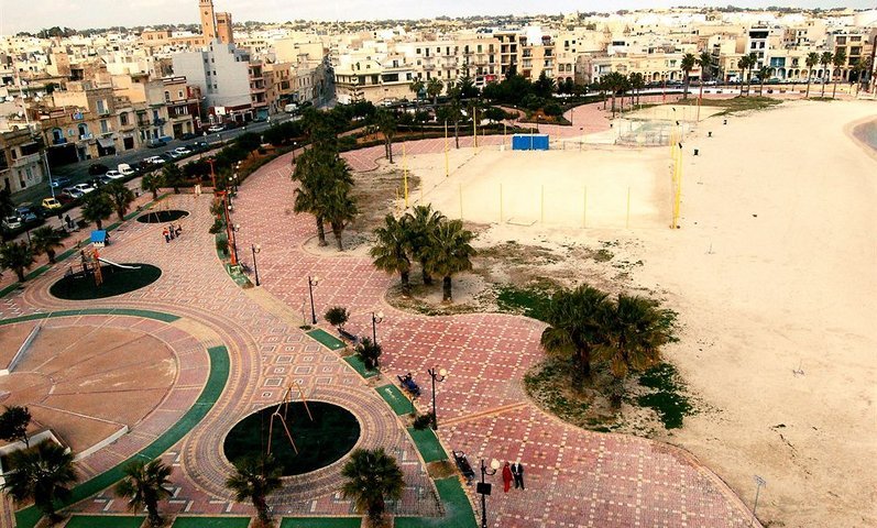Strand
