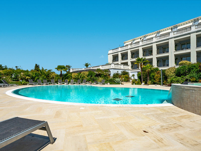 Palace Hotel Desenzano in Desenzano del Garda, Mailand (Malpensa) Pool