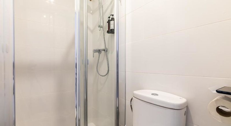 Pensión Alicante in Valencia, Valencia Badezimmer