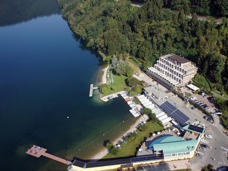 Parc Hotel Du Lac in Levico Terme, Bolzano Außenaufnahme