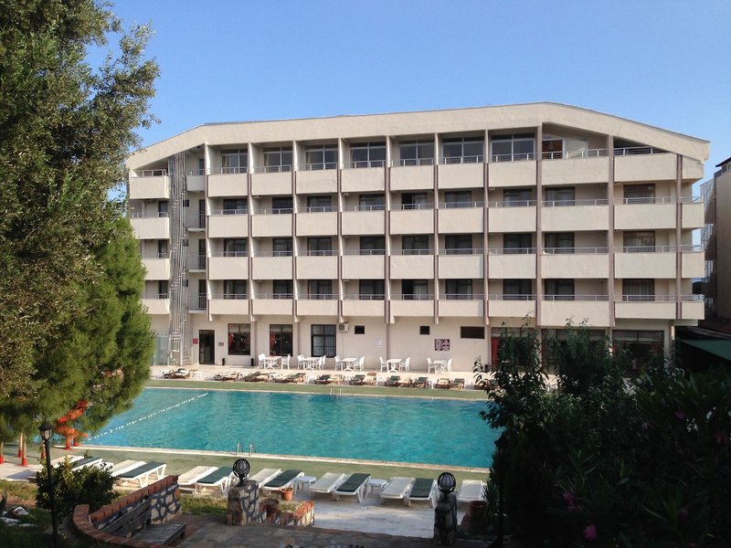 Hotel First Class in Altinkum, Bodrum Pool