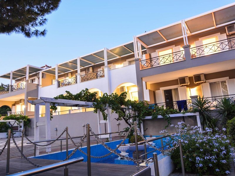 Epavlis Resort in Agios Emilianos, Kalamata Außenaufnahme