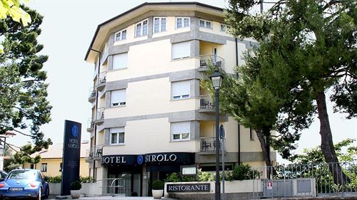 Hotel Sirolo in Sirolo, Venedig Außenaufnahme