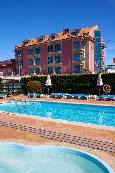 Canelas Hotel in Portonovo, Santiago de Compostela Pool