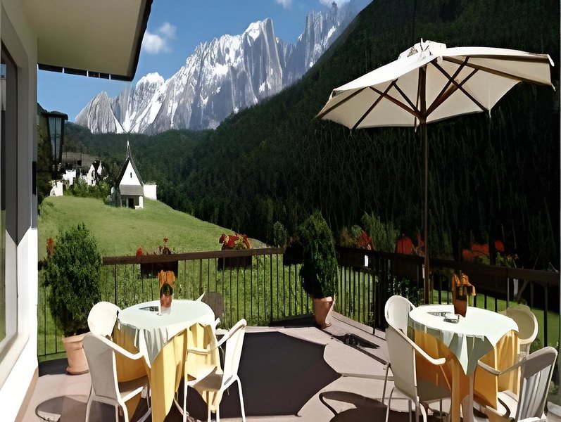 Post Weisses Rössl in Welschnofen, Bolzano Terrasse