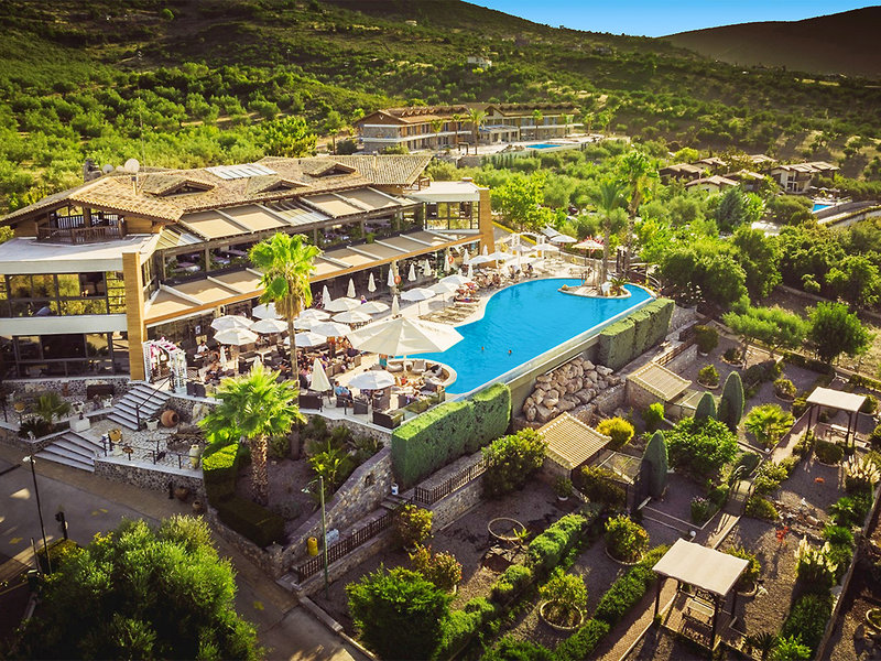 Anthidon Estate in Chalkida, Athen Pool