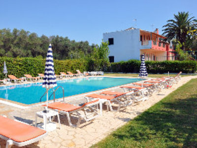 Hill House in Kávos, Korfu Pool