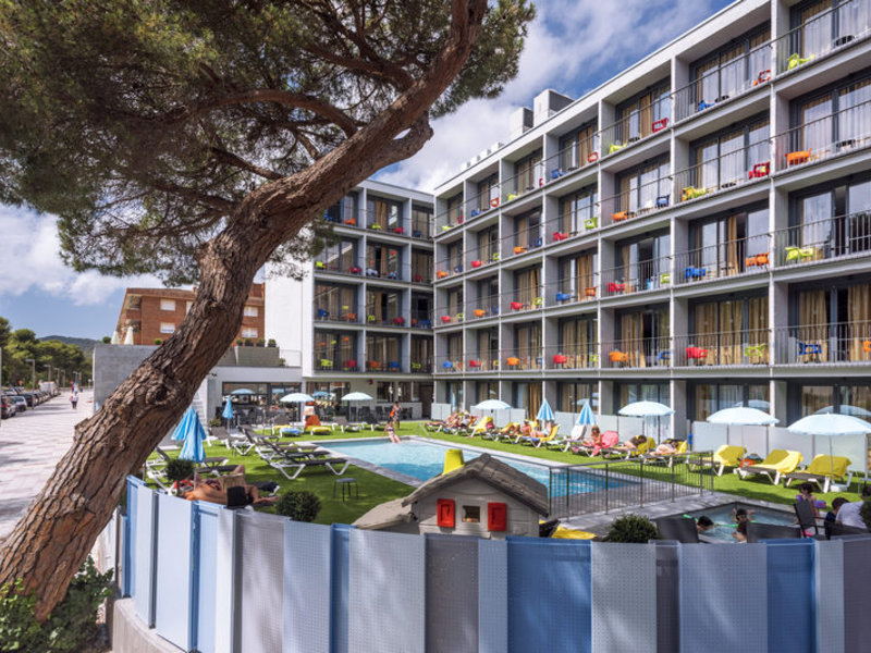 Hotel GHT Sa Riera in Tossa de Mar, Barcelona Außenaufnahme
