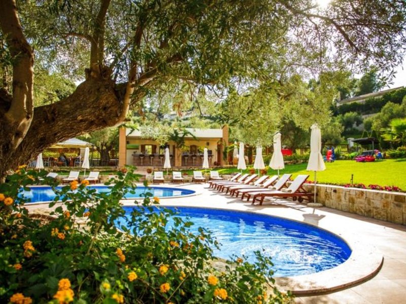 Kassandra Village Resort in Pefkochori, Thessaloniki (Chalkidiki) Pool
