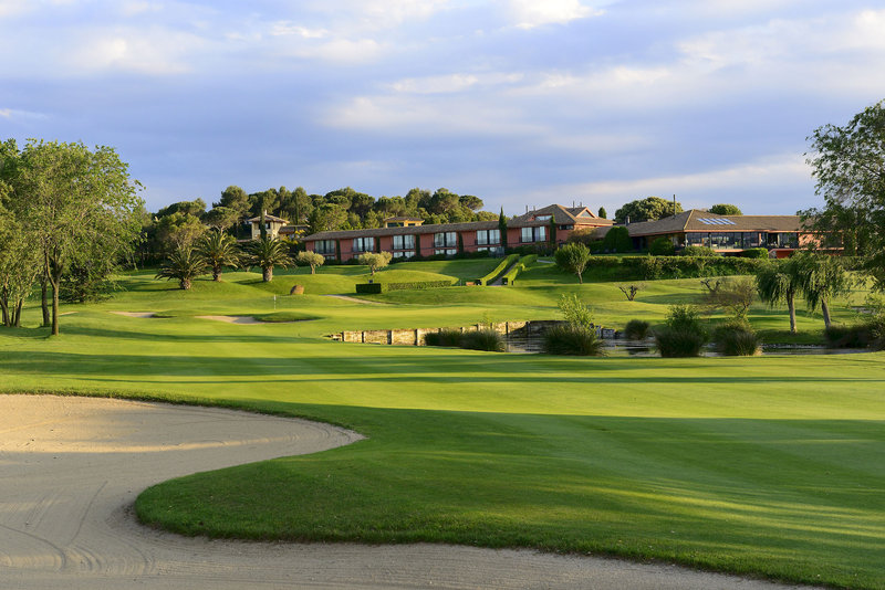 TorreMirona Golf und Spa Resort in Navata, Gerona Garten