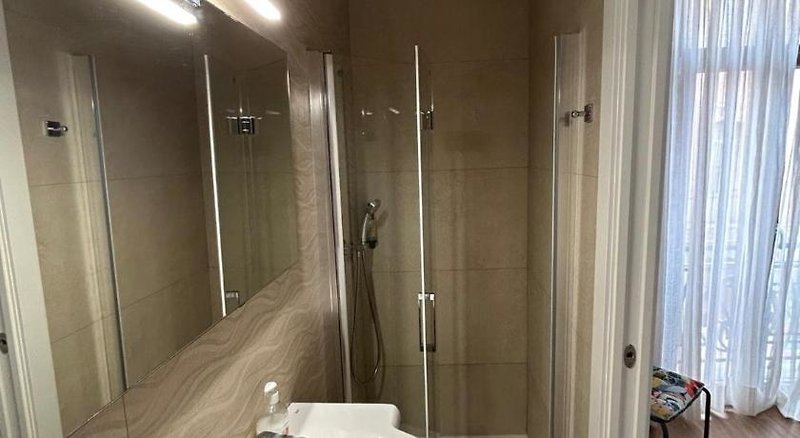 Hostal Balcón al mar in Valencia, Valencia Badezimmer