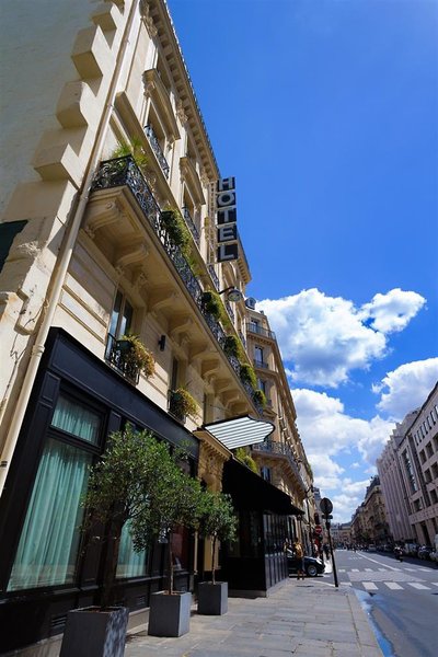 Châteaudun Opéra in Paris, Paris-Charles De Gaulle Außenaufnahme