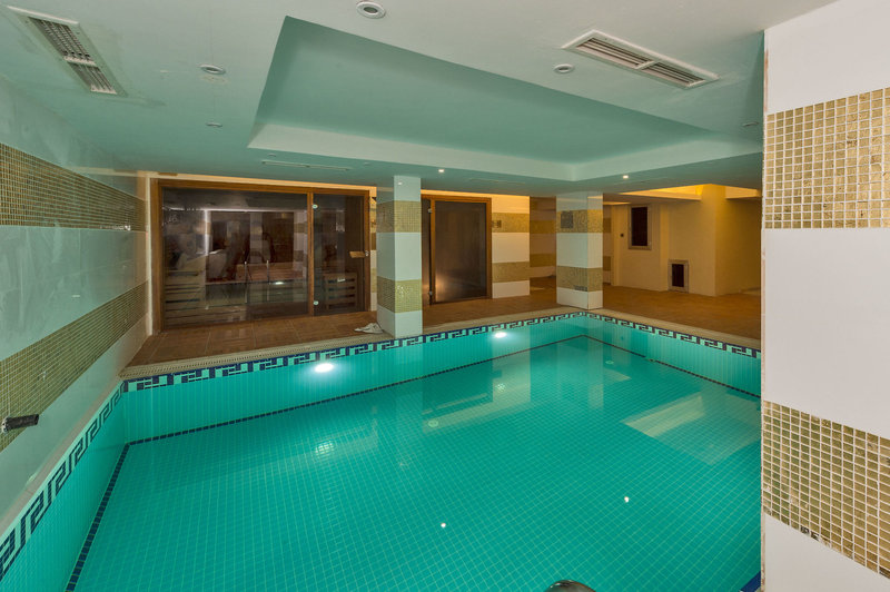 Hallenbad