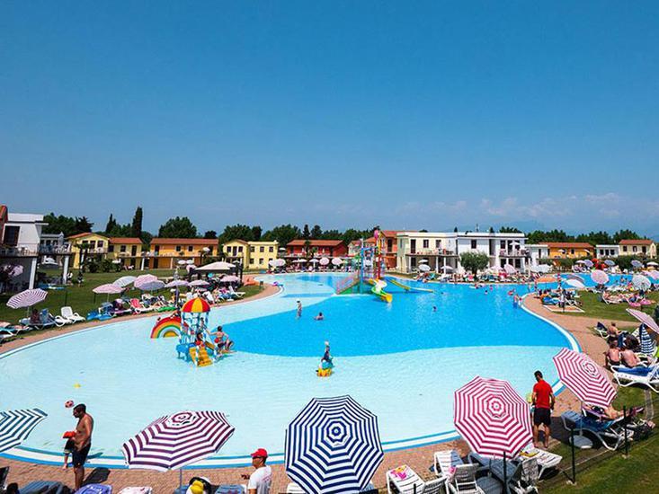 Gasparina Village in Castelnuovo del Garda, Verona Pool