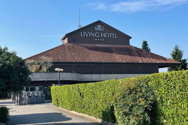 Peralba in Cornaredo, Mailand (Malpensa) Außenaufnahme
