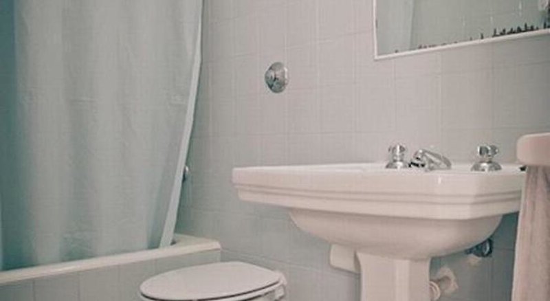 Cervantes in Sant Antoni de Portmany, Ibiza Badezimmer