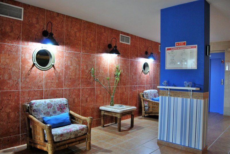 Hotel Praia do Burgau in Burgau, Faro Lounge/Empfang
