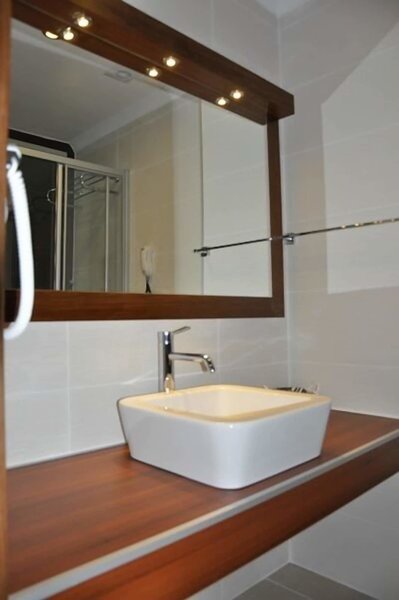 Turiya Hotel & SPA in Turgutreis, Bodrum Badezimmer