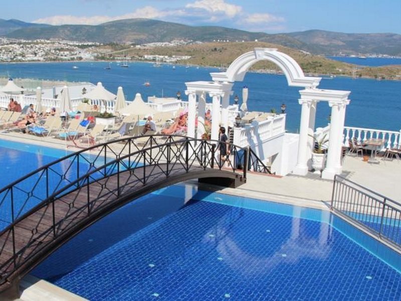 Hotel Grand Newport in Gümbet, Bodrum Pool