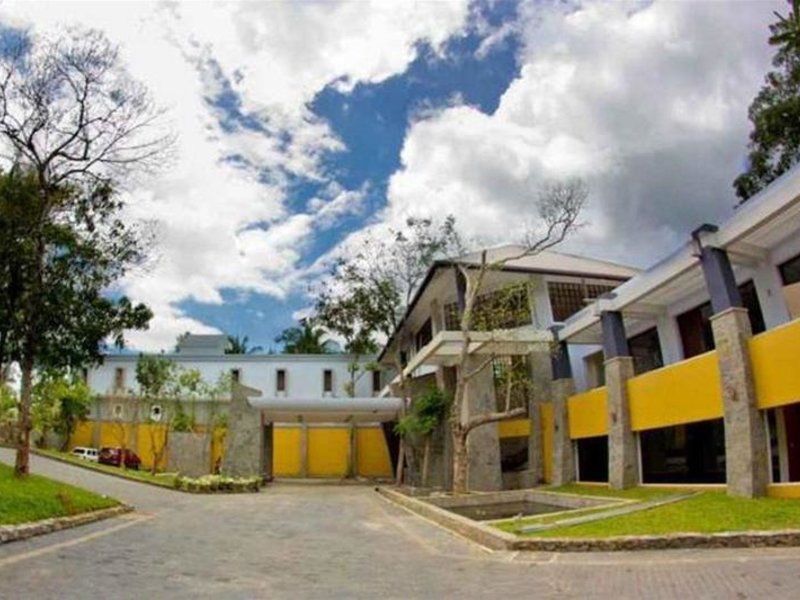 Grand Udawalawe Safari Resort in Udawalawe, Colombo Außenaufnahme