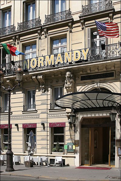 Normandy Le Chantier in Paris, Paris-Charles De Gaulle Außenaufnahme