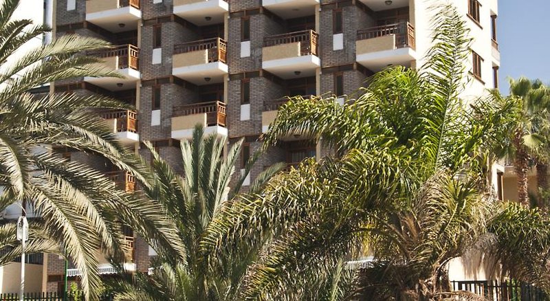 Apartamentos Tarahal in San Agustín, Gran Canaria Garten