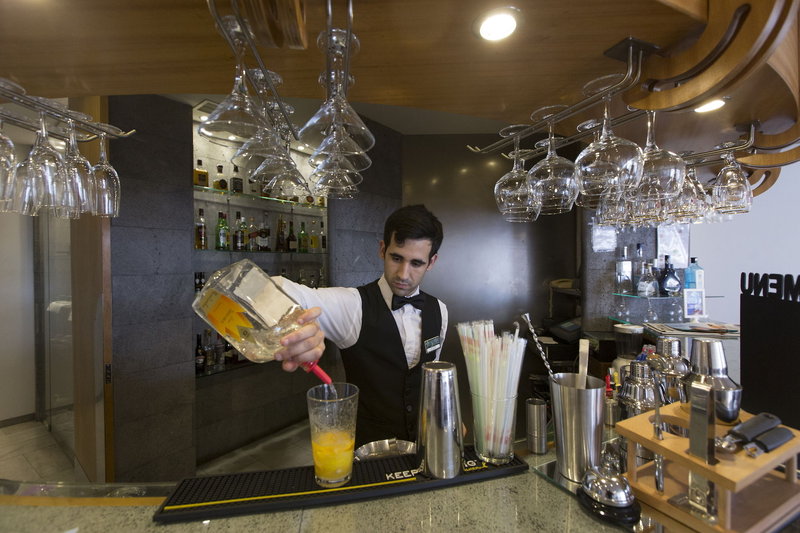 Bar