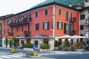 Hotel Papa in San Pellegrino Terme, Mailand (Malpensa) Außenaufnahme