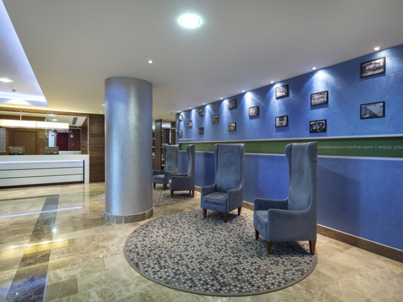 Hampton By Hilton Istanbul Kayasehir in Istanbul, Istanbul Lounge/Empfang