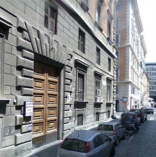 Clarin in Rom, Rom-Fiumicino Außenaufnahme