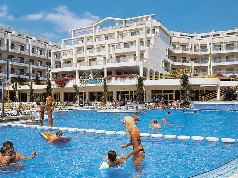 Aqua Hotel Aquamarina & SPA in Santa Susanna, Barcelona Außenaufnahme