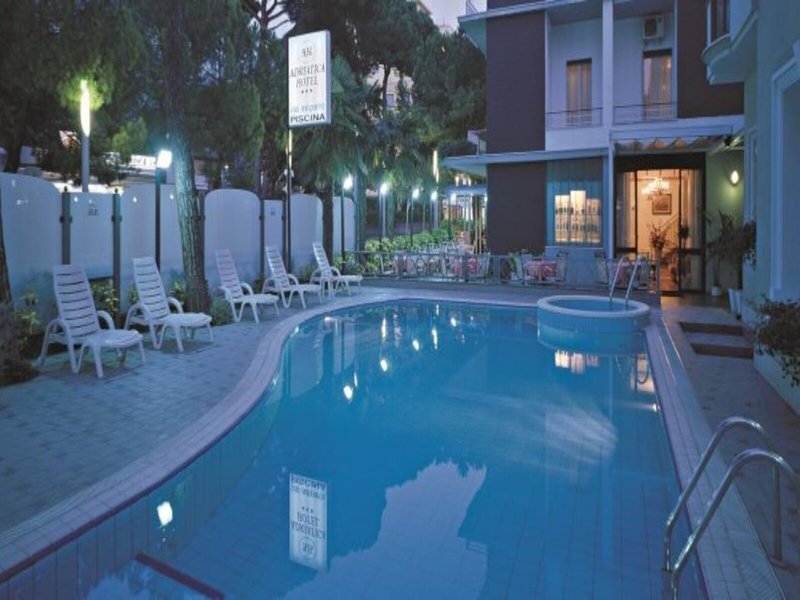 Hotel Adriatica in Riccione, Venedig Außenaufnahme