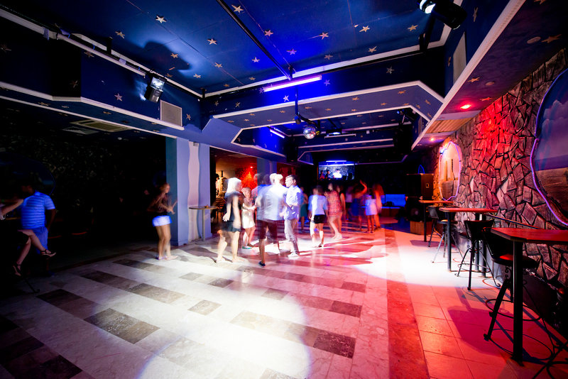 Bar