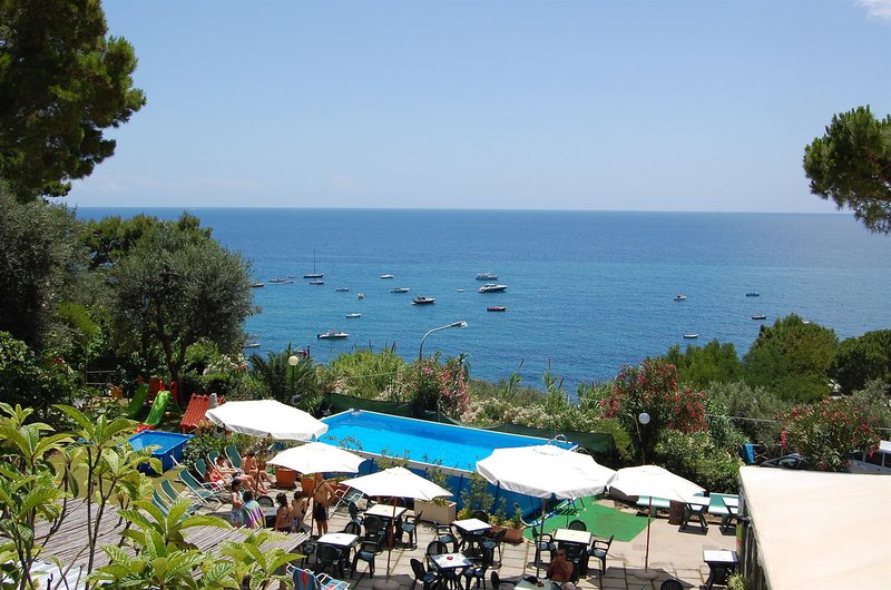 Villaggio Nettuno in Massa Lubrense, Neapel Strand