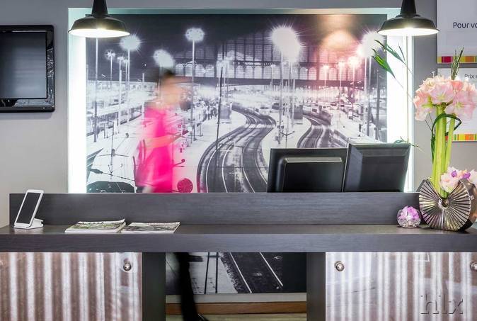 Hotel Hor Les Lumières in Paris, Paris-Charles De Gaulle Bar