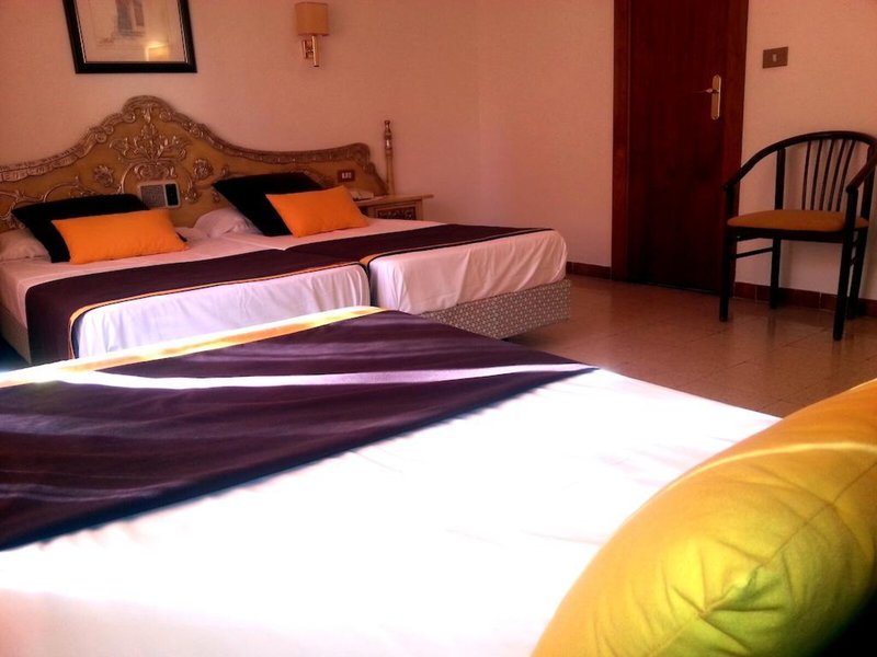 Hostal del Sol in Sant Feliu de Guíxols, Barcelona Wohnbeispiel