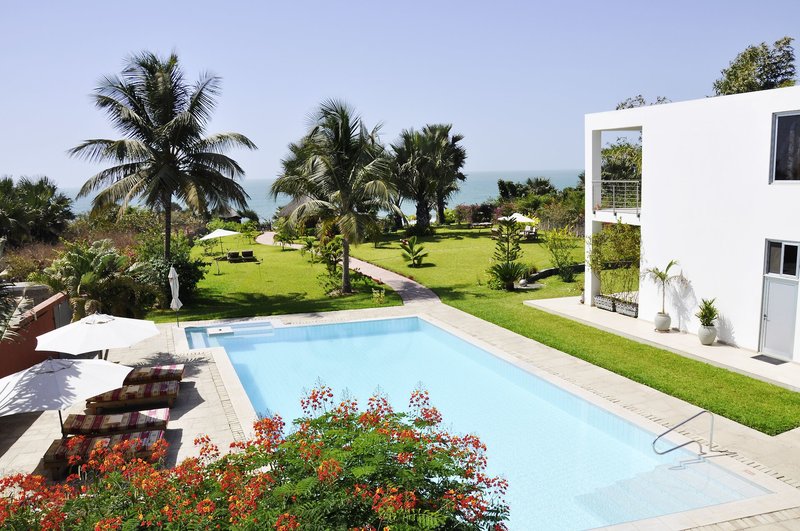 Leo's Beach Hotel und Restaurant in Brufut Heights, Banjul (Gambia) Pool