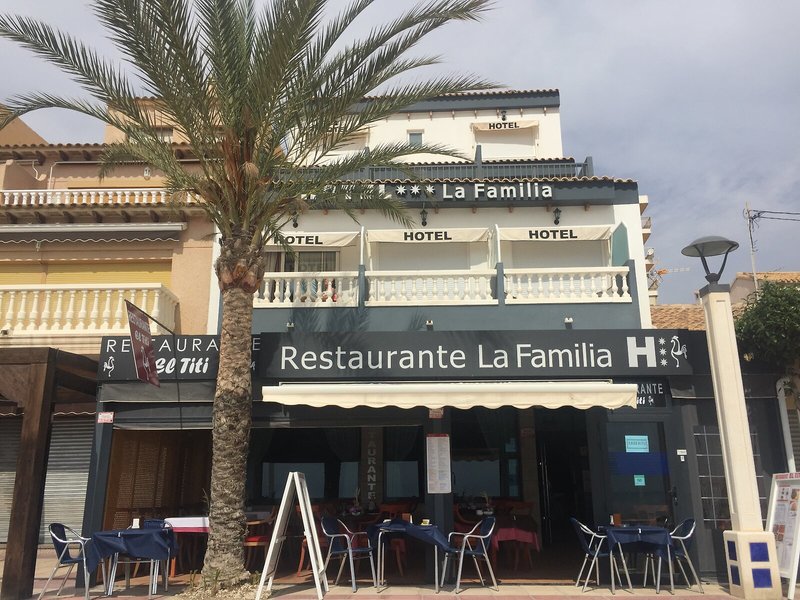 La Familia in El Campello, Alicante Außenaufnahme