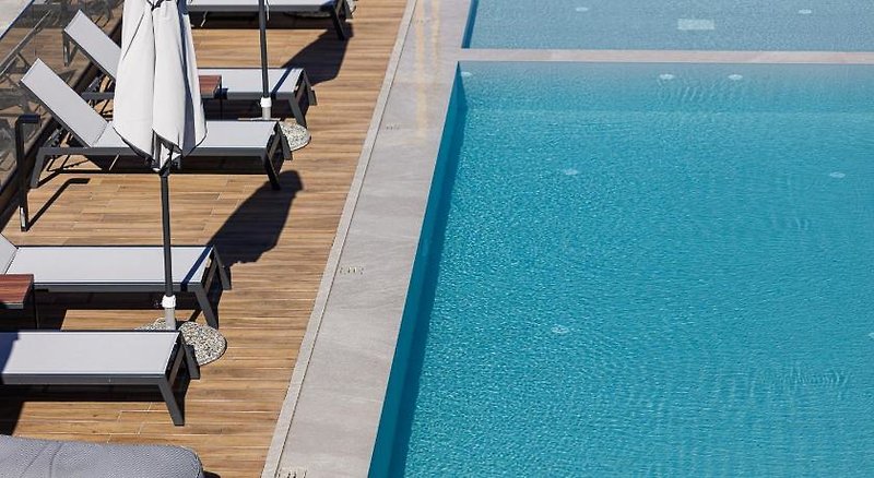 Eleven Boutique Suites in Stavromenos, Chania (Kreta) Strand