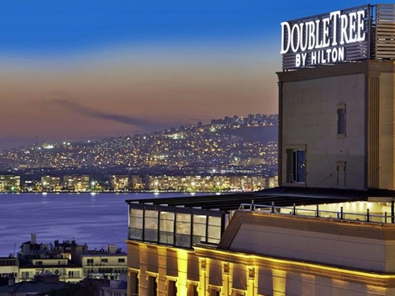 DoubleTree by Hilton Hotel Izmir - Alsancak in Izmir, Izmir Terasse