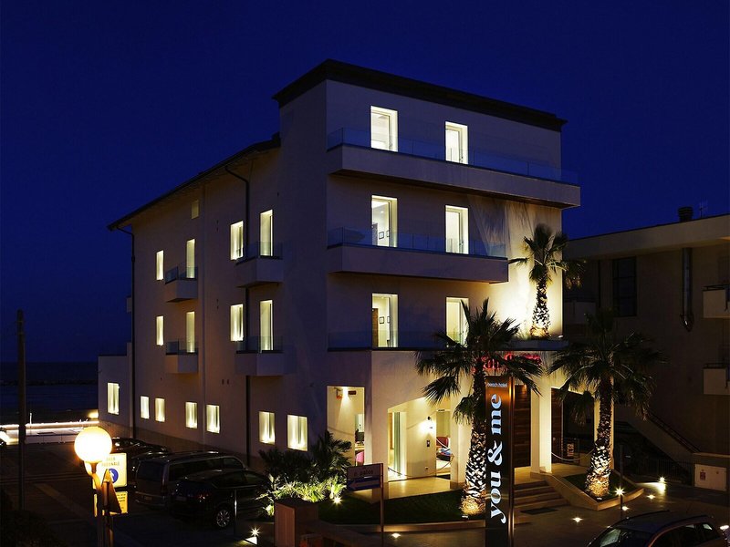 You & Me Hotel in Viserbella, Rimini Außenaufnahme
