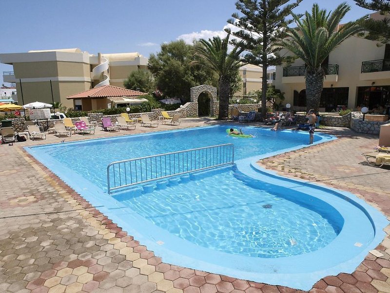 Despina Apartments in Platanias (Chania), Chania (Kreta) Pool
