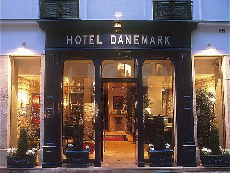 Danemark in Paris, Paris-Charles De Gaulle Außenaufnahme