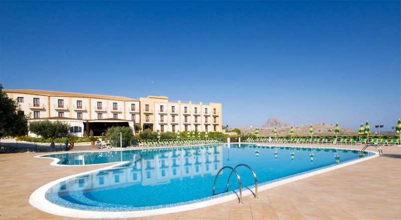 Villa Zina Family Resort in Custonaci, Palermo Pool