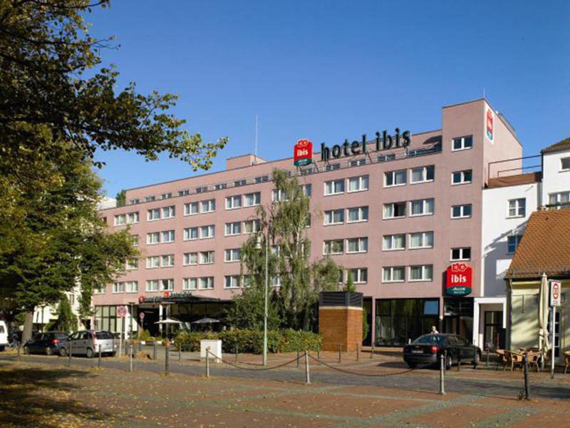 Hotel ibis Berlin City Nord in Berlin, Berlin-Tegel (DE) Außenaufnahme