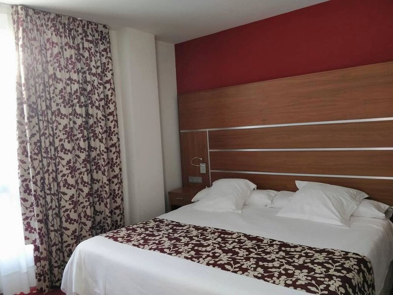 Hotel Alameda Centro in Soria, Madrid Wohnbeispiel