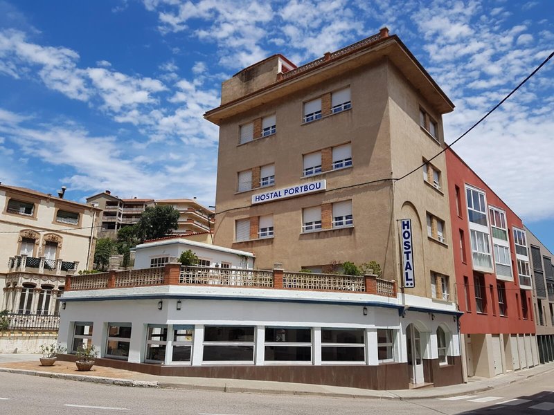 Hostal Portbou in Portbou, Barcelona Außenaufnahme