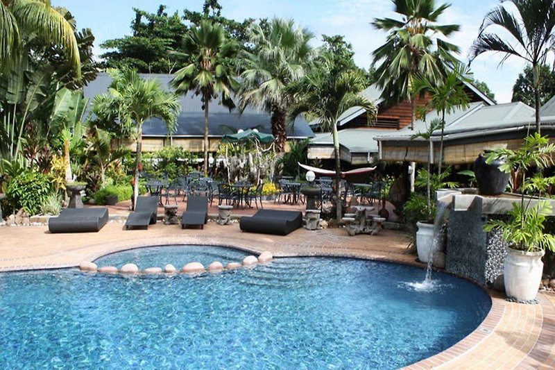 Chateau St. Cloud in Anse Reunion, Seychellen Pool