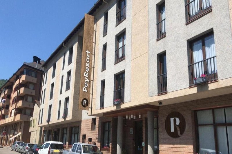 Pey Resort in Sort, Barcelona Außenaufnahme