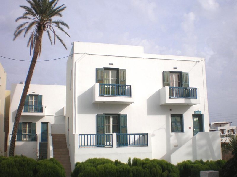 Fenix Studios in Adamas, Santorini Außenaufnahme
